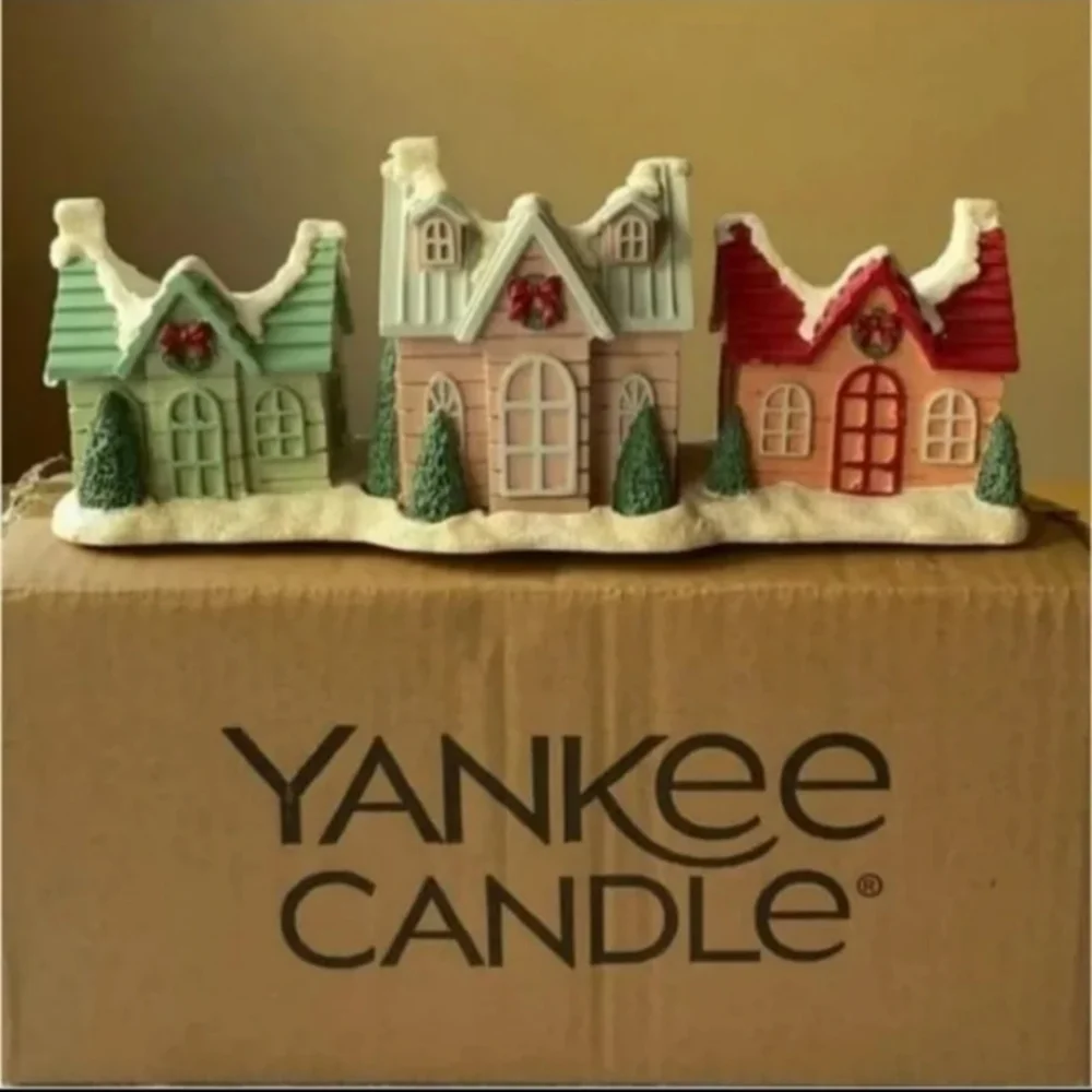 Yankee Candle Holiday Village Tealight Candle Display BNWT RETIRED YK FIRM $$